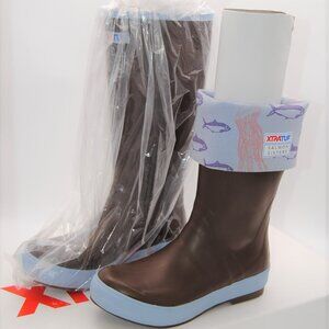 Xtratuf Legacy Tall 15" rubber shell Womens size 11 waterproof boots new in box.